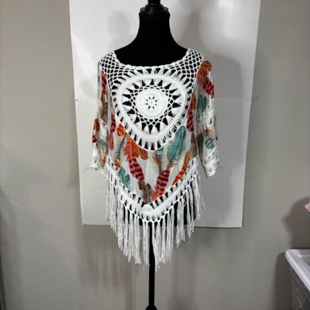 ๐3/$15 Boho Crochet Fringe Feather Print Top Women's Small - Picture 5 of 5
